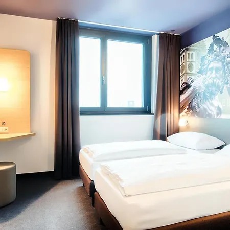 Augsburg-west Otel
