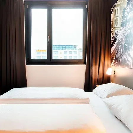 Augsburg-west Otel